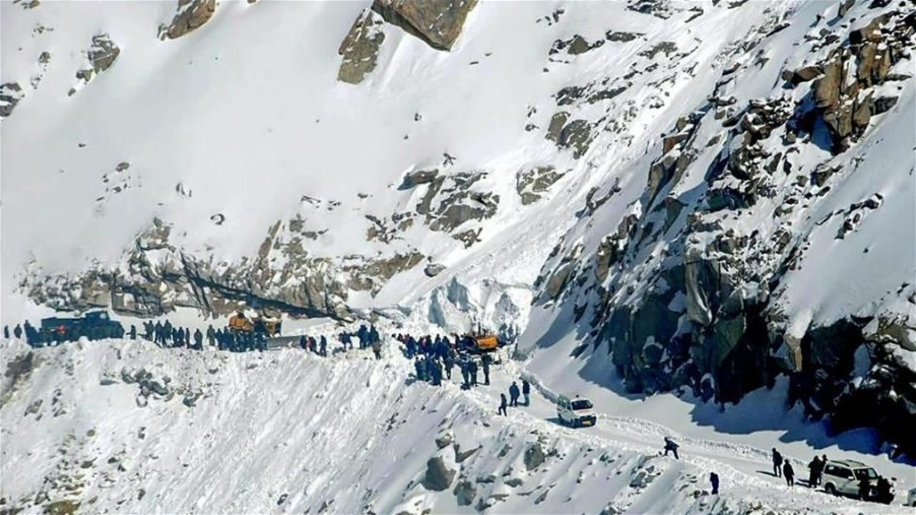 مصرع واصابة العشرات جراء انهيار ثلجي في الهند 
