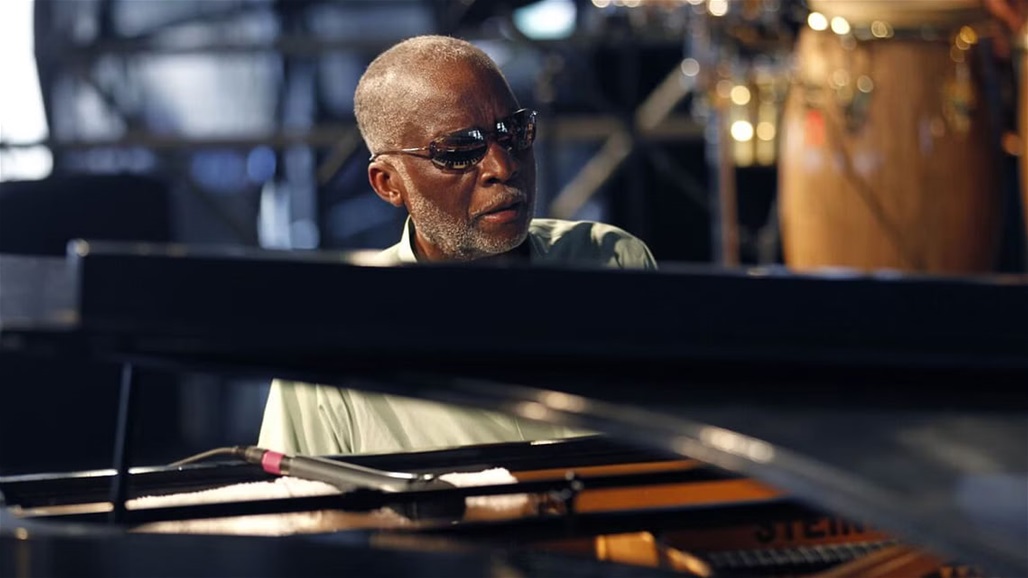 الموت يُغيب عازف بيانو أمريكي "شهير".. اعتنق الإسلام وغير أسمه