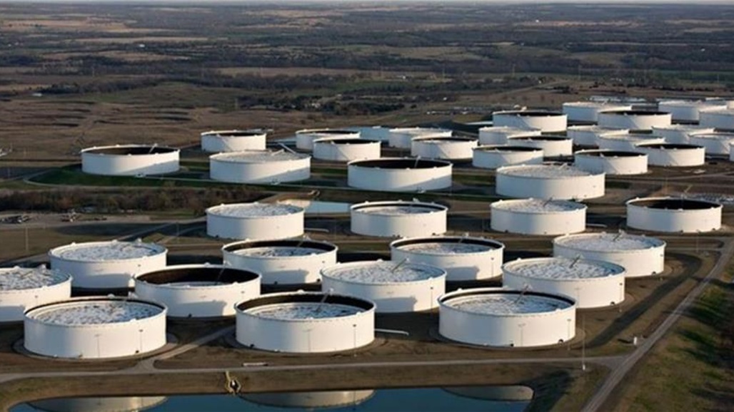 مخزون الخام الأمريكي يتراجع أكثر من المتوقع