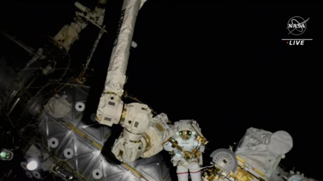 النيادي.. أول عربي يسير في الفضاء