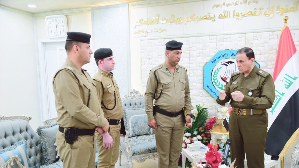 بعد اعتقال مسلح حاول مهاجمة مواطنين في بغداد.. تكريم منتسبين مادياً ومعنوياً