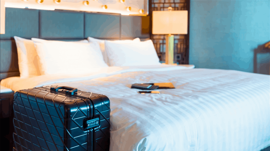 سائح صيني مع جثة تحت سريره في فندق! تفاصيل الحادثة "الغريبة"