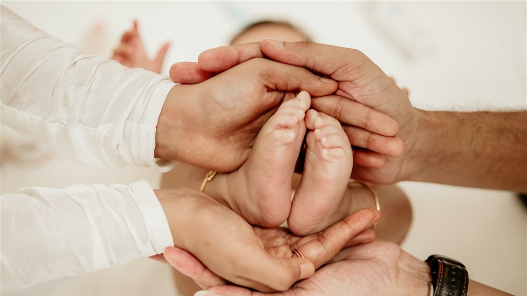 حالة نادرة.. ولادة طفل مع ذراع ثالثة في ظهره في الهند (صورة)