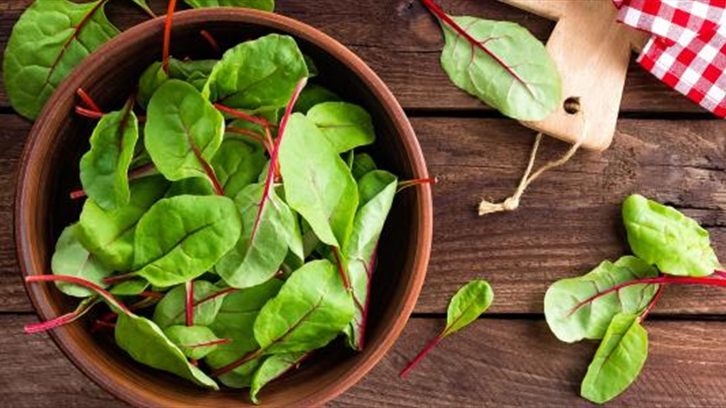 طبيب روسي يكشف فوائد ومضار الخضروات الورقية