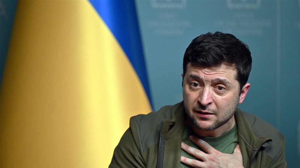 صحفي روسي يوجه تحدياً غريباً للرئيس الأوكراني