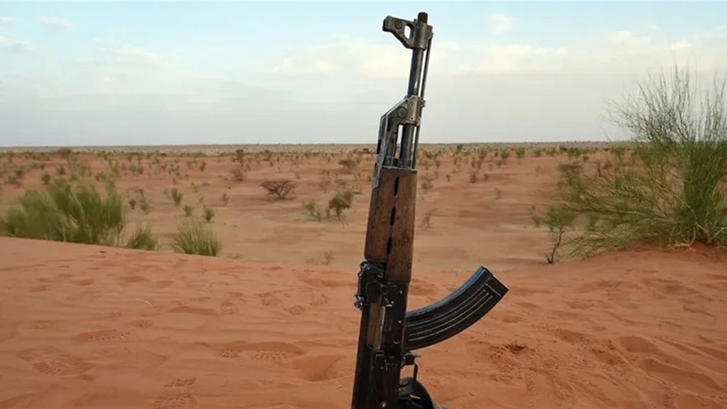 في إفريقيا.. تنافس بين القاعدة وداعش على &quot;الخلافة&quot; 