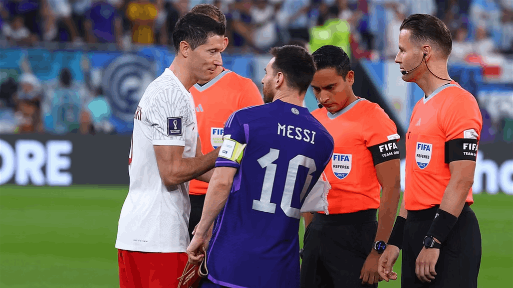 ليفاندوفسكي يعلق على اللعب مع ميسي ورحيل بنزيما عن الريال 