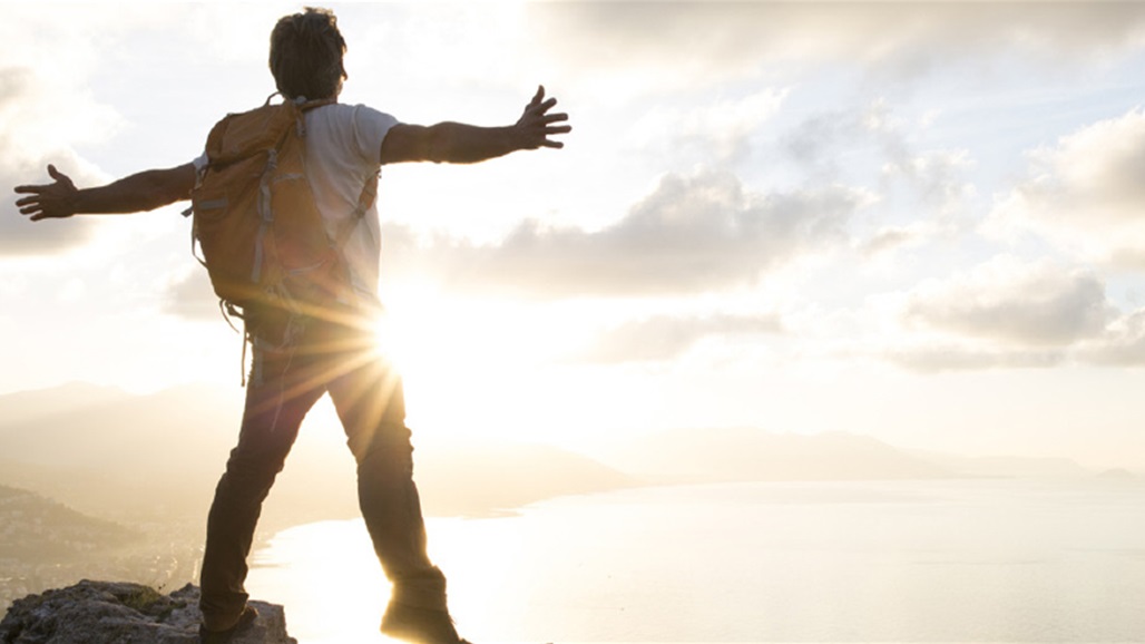 دراسة تحدد فترة الحياة الأكثر سعادة بعمر الإنسان