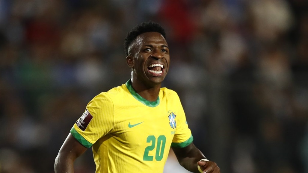 من اجل فينيسيوس.. منتخب البرازيل يغير قميصه 