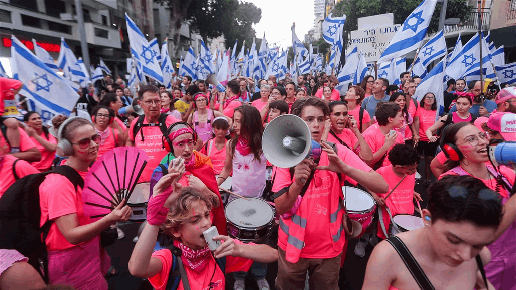 الاف المتظاهرين في إسرائيل احتجاجا على خطة التعديلات القضائية
