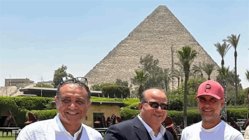 بعد الثلاثية التاريخية.. غوارديولا يستجم في دولة عربية
