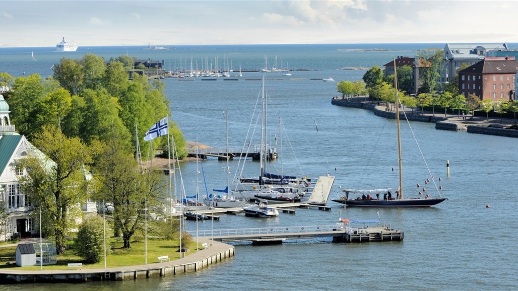 جزيرة فنلندية تمنع سياحها من حمل "الموبايل": استمتعوا بالطبيعة