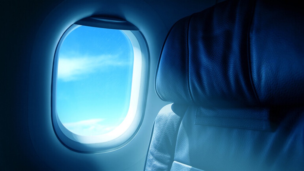 تحذير من حجز المقاعد المجاورة للنوافذ بالطائرات: سيسبب لكم هذه الامراض!