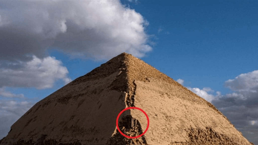ما حقيقية انهيار احجار أحد "الاهرامات" في مصر؟