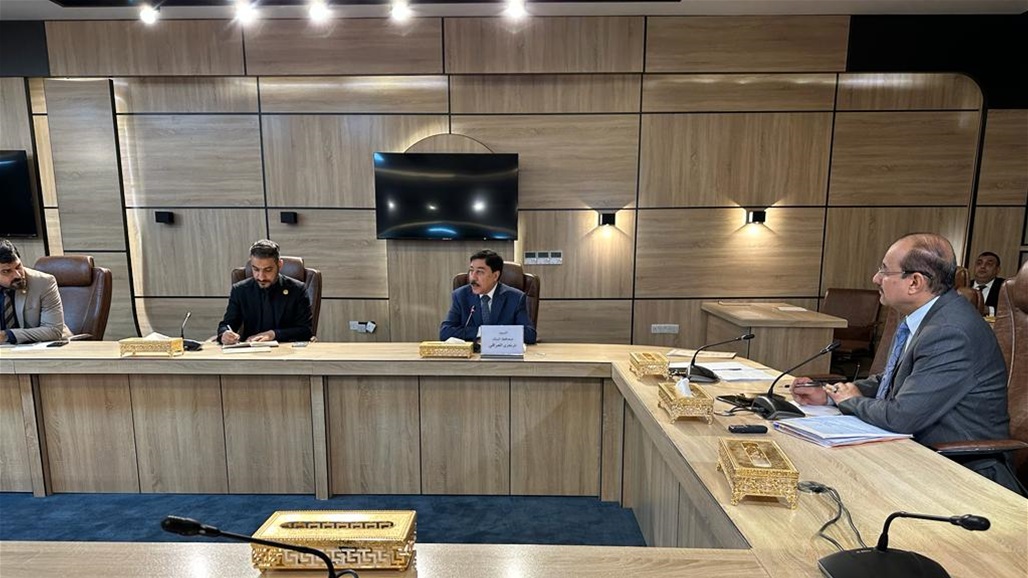 "عقوبات جديدة ستطال المصارف العراقية".. نائب يكشف أسباب استضافة محافظ البنك المركزي بالبرلمان 