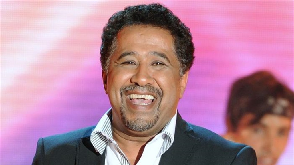 بإطلالة غير متوقعة.. الشاب خالد يفاجئ الجمهور بالزي السعودي (صور)