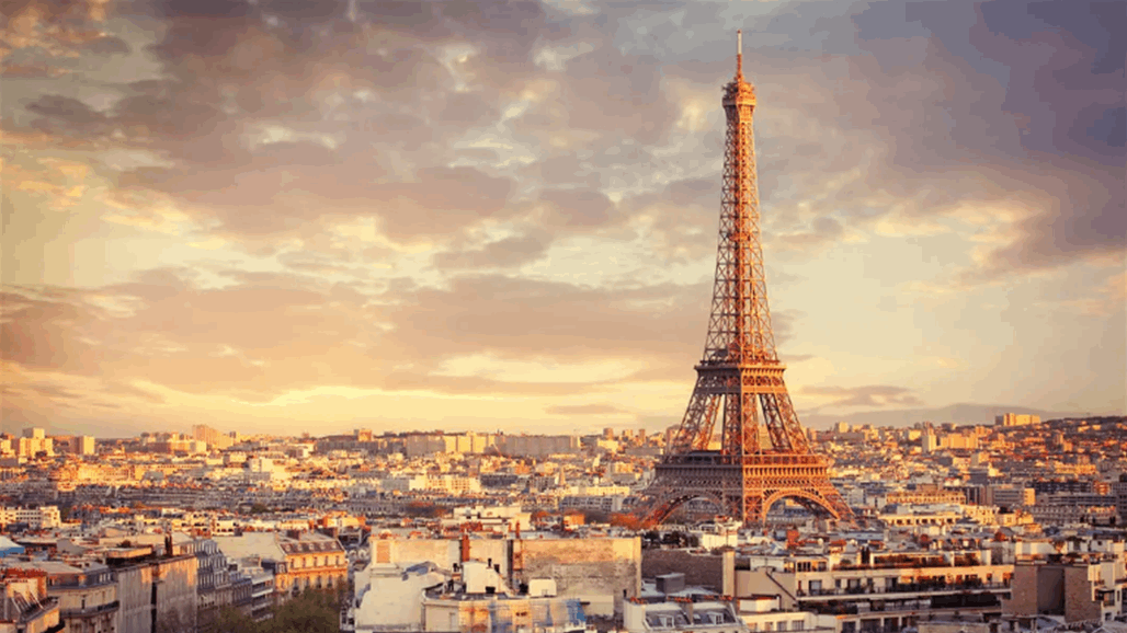 بعد التهديد بوجود "قنبلة".. السلطات الفرنسية تخلي برج ايفل 