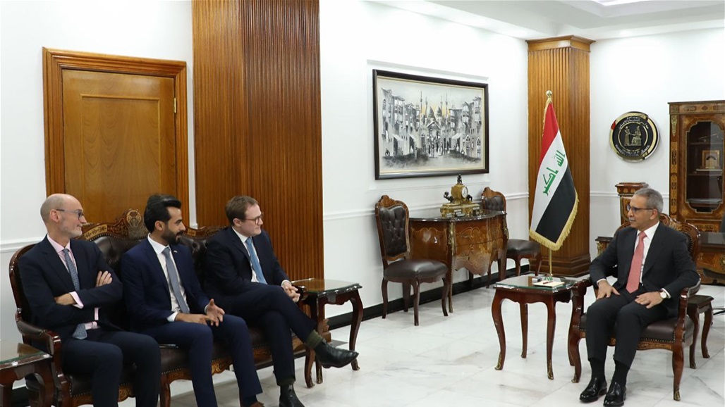 زيدان يبحث مع الوزير البريطاني مكافحة الإرهاب والجريمة المنظمة