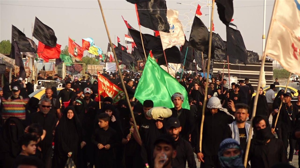 في طريقهم الى كربلاء.. &quot;المشاية&quot; يودعون البصرة ويصلون ذي قار (صور)