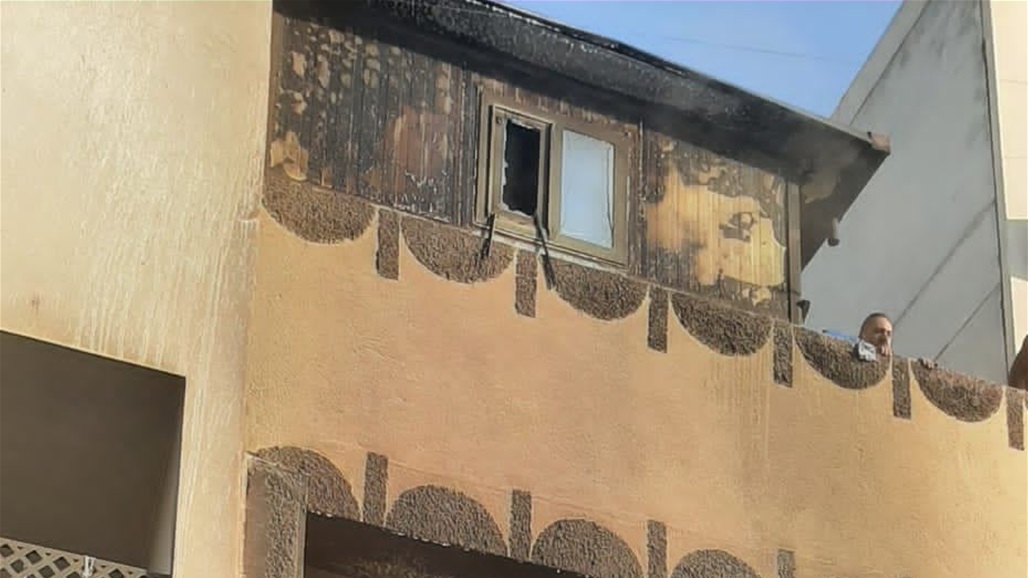 انقاذ عائلة واخماد حريق بمنزل وسط بغداد (صور)