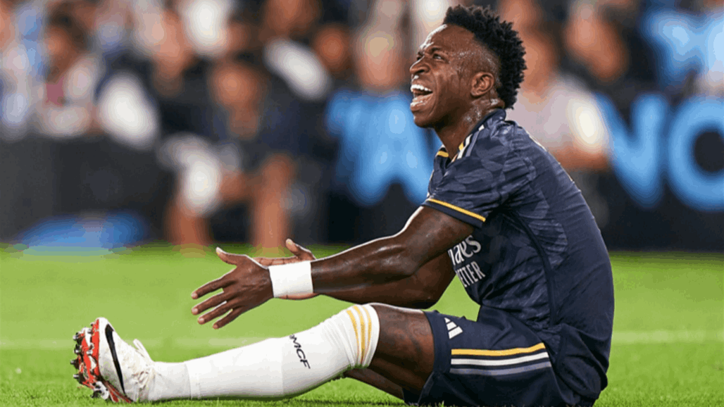 لعنة الإصابات تُلاحق الريال.. تحديد مدة غياب فينيسيوس عن الملاعب 