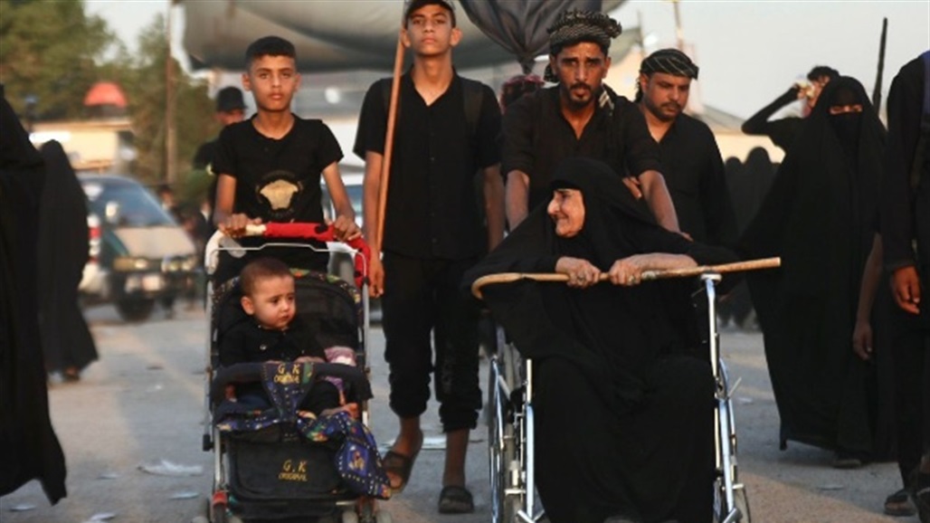 براءة الطفولة تخطف الأنظار على طريق زوار الأربعين (صور)
