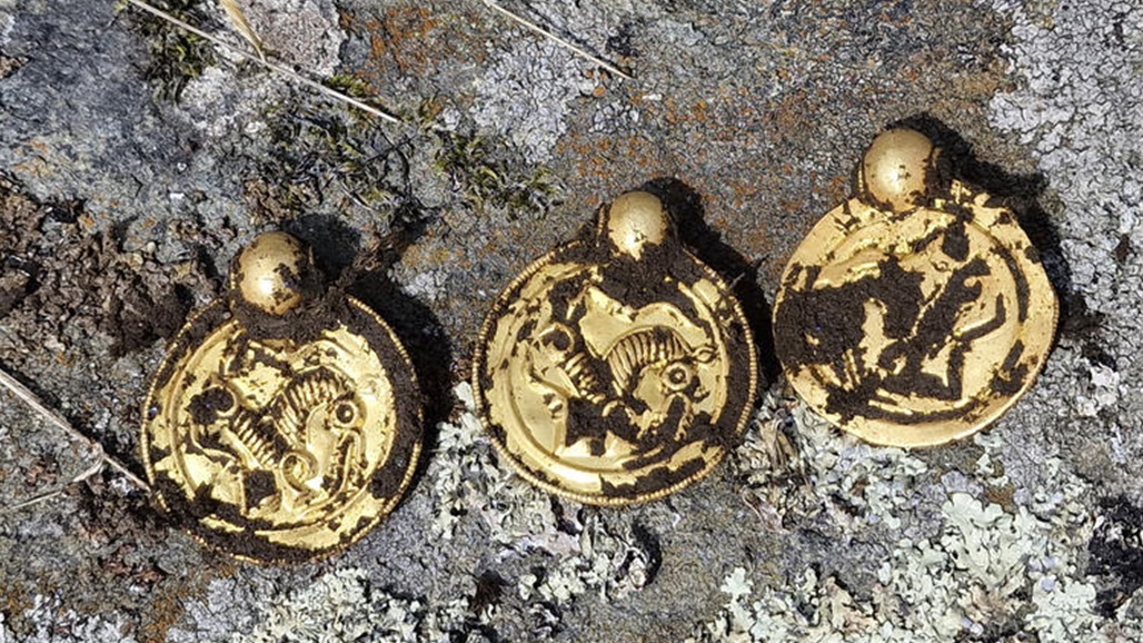 نرويجي يعثر على مجوهرات نادرة ظن أنها شوكولاتة