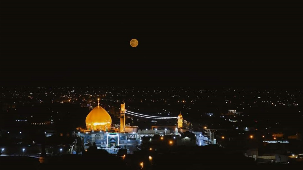 بالصور من سامراء.. العتبة العسكرية تتشح بالسواد