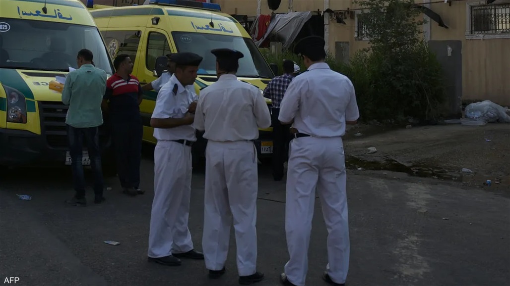 جريمة &quot;مُثيرة&quot;.. مصري يقتل والديه وينصرف للأذان في المسجد!