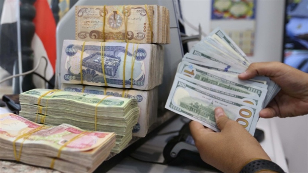 أسعار الصرف تواصل تخطيها حاجز الـ160 ألفا لكل مائة دولار في العراق
