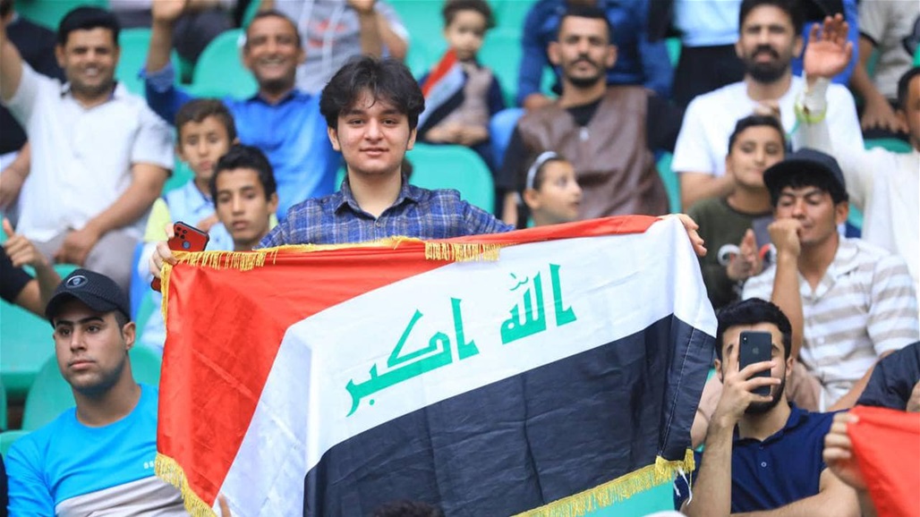 بدء توافد الجماهير العراقية لمؤازرة الأسود في جذع النخلة (صور)