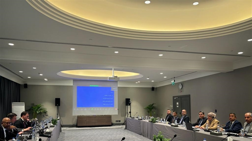 المالية تناقش مع صندوق النقد الدولي توسيع استخدام أجهزة الدفع الالكتروني