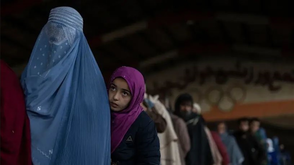 طالبان تطرد 600 عاملة أفغانية بسبب "مخالفة التعليمات"