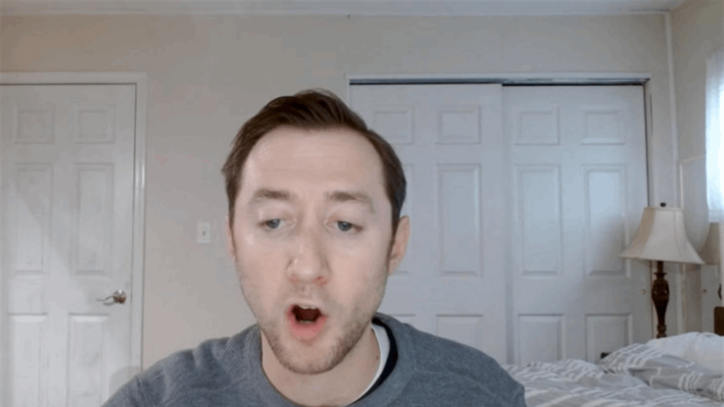 حاملاً رأسه.. أمريكي يقتل والده وينشر مقطع على يوتيوب 