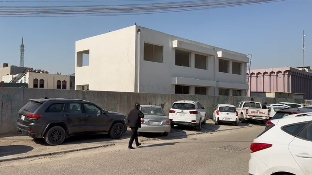 مجهولون يخطون عبارة "مطلوب دم" على جدران معهد الفنون ببغداد (صورة)