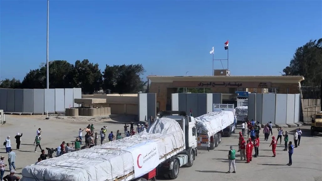 من بوابة "المساعدات".. خطة سرية لإيجاد سلطة في غزة "غير موالية لحماس"