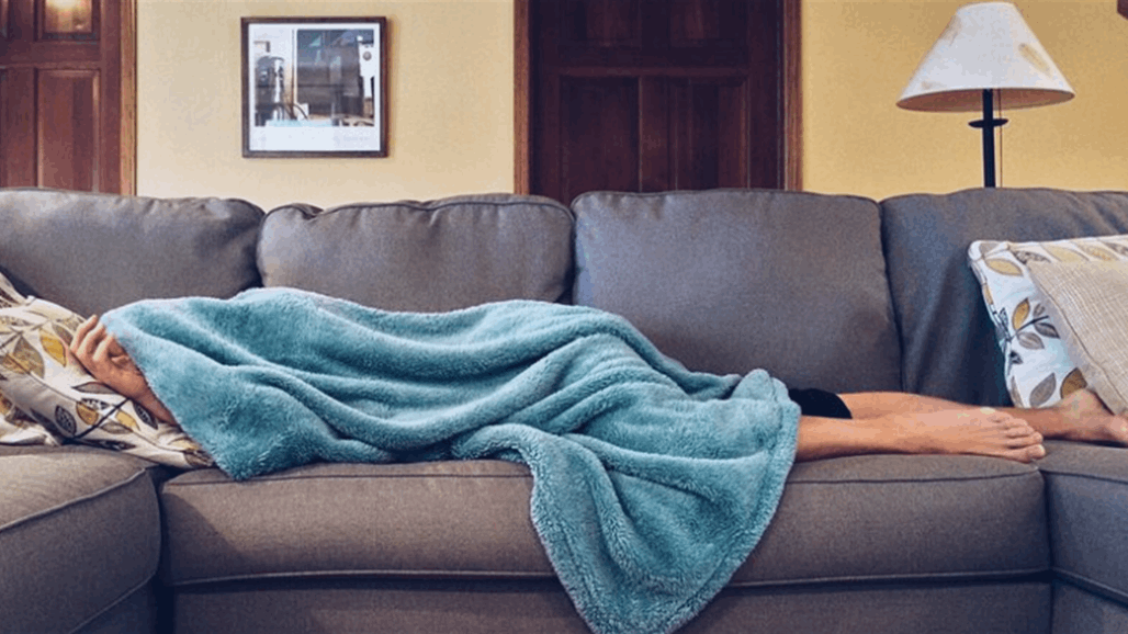 هل تعوض القيلولة ساعات نوم الليل القليلة.. ماذا تعني المراحل؟ 