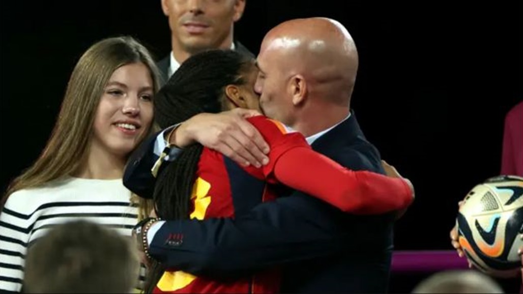 إسبانيا.. تطورات جديدة في قضية "القبلة" الشهيرة