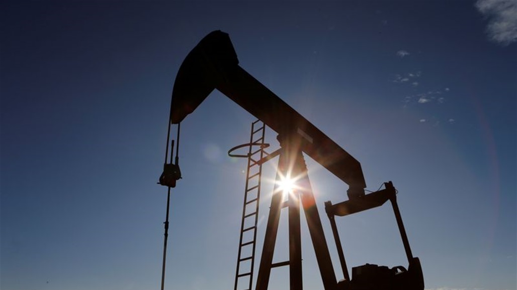 أسعار النفط تتراجع وتعود للتأثر بالعوامل الاقتصادية بعيدًا عن الأمنية