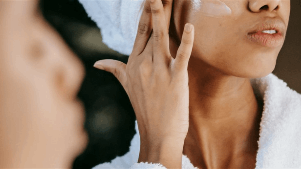 عمليات شد الوجه.. إصابة نساء بـ"الإيدز" نتيجة إجراء تجميلي