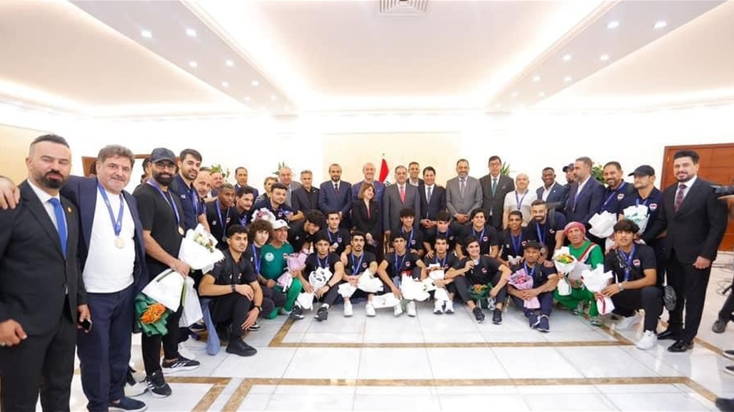 وسط استقبال رسمي.. المنتخب الأولمبي يصل لمطار بغداد 