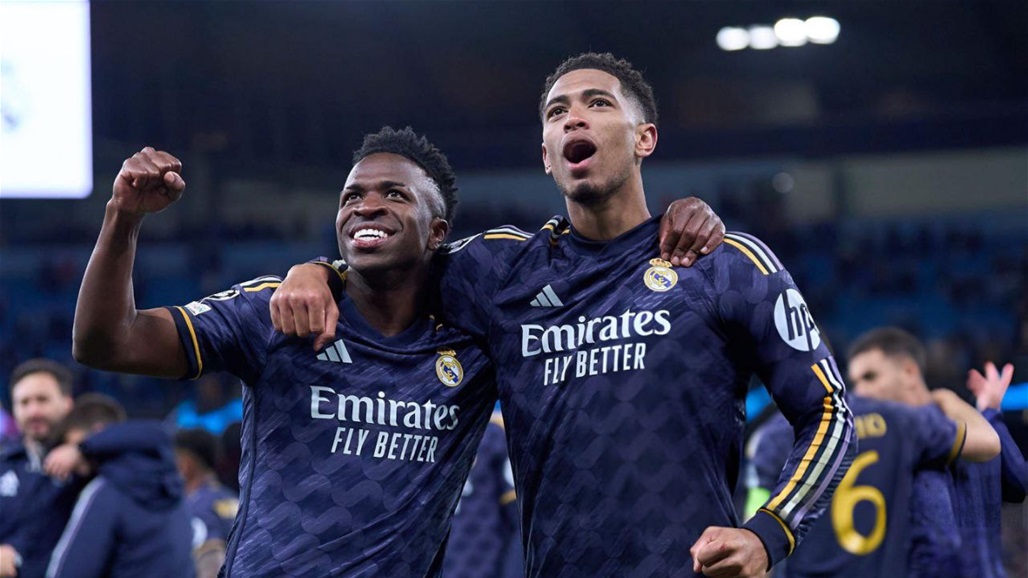 بيلينجهام خلال الاحتفال بلقب الدوري: انا مع أفضل لاعب في العالم