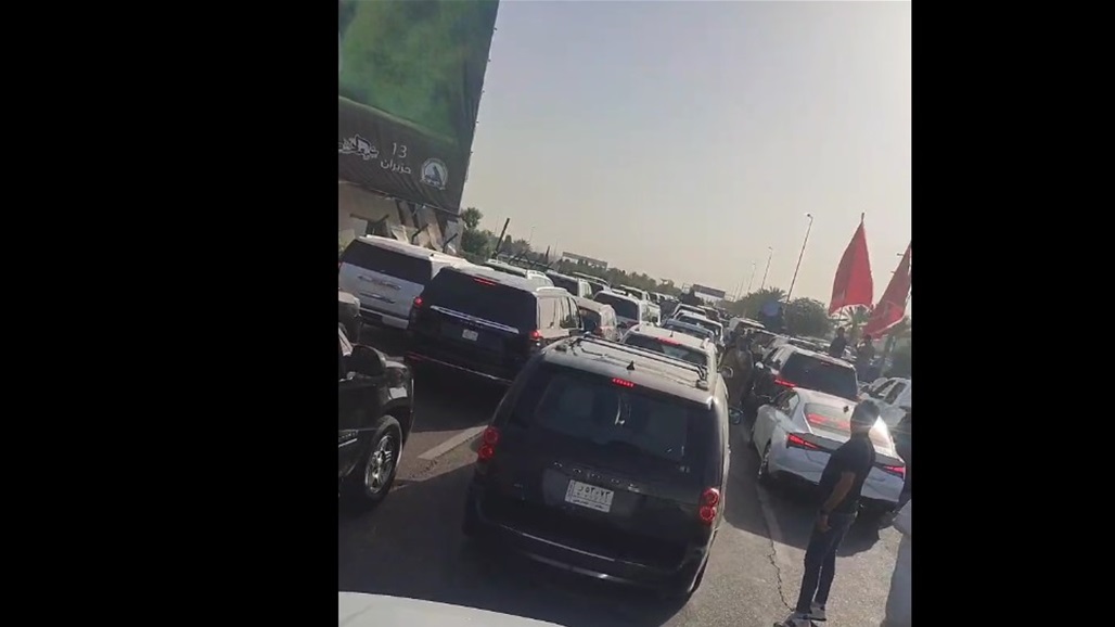 ازدحامات &quot;غريبة&quot; ببغداد ومداخلها مساء الامس وصباح اليوم.. والسبب: تشييع شخصية كبيرة