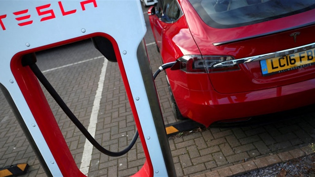 رجل أعمال مقيم في الصين يقر بسرقة أسرار صناعية تخص "تسلا"