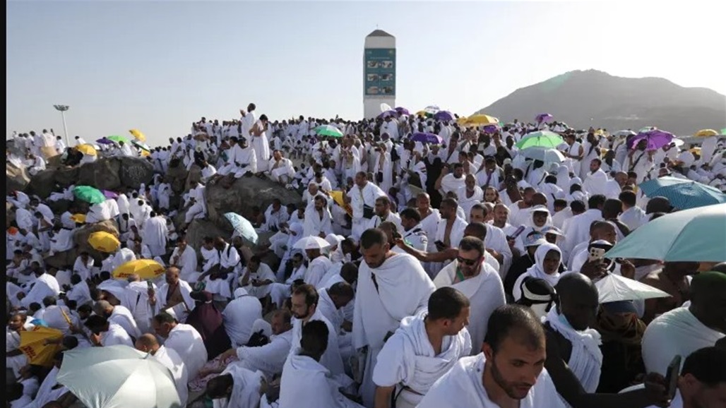 اكثر من 1.5 مليون حاج ينهون مبيت منى.. ويتوجهون لأداء "الركن الأعظم"