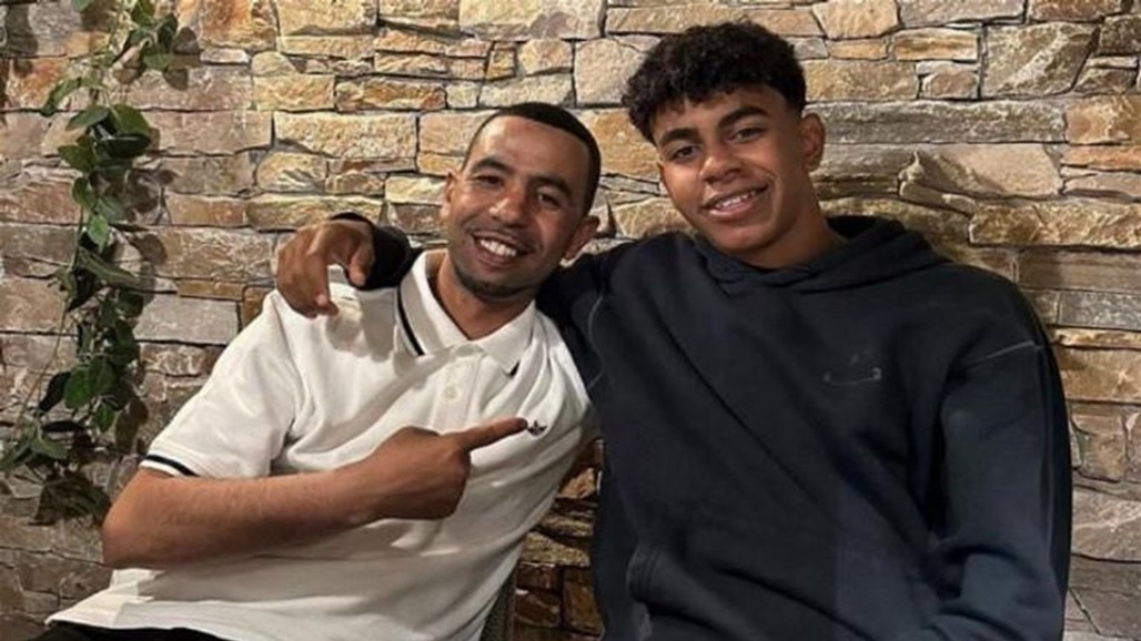 "ابني الأفضل".. تعليق مثير من والد لامين يامال بشأن ميسي