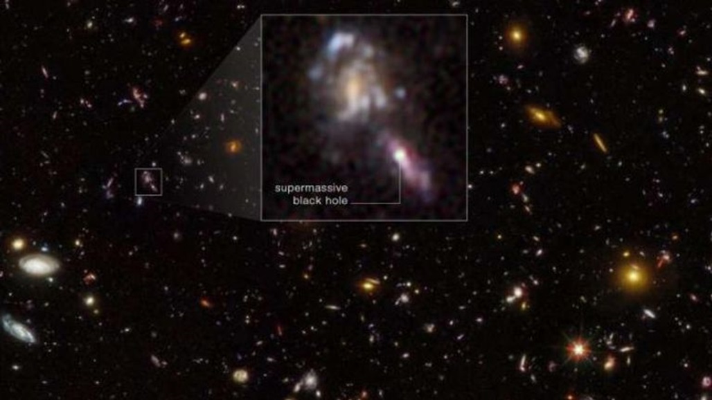 تلسكوب "هابل" يكشف سراً جديداً عن الثقوب السوداء.. ما القصة؟