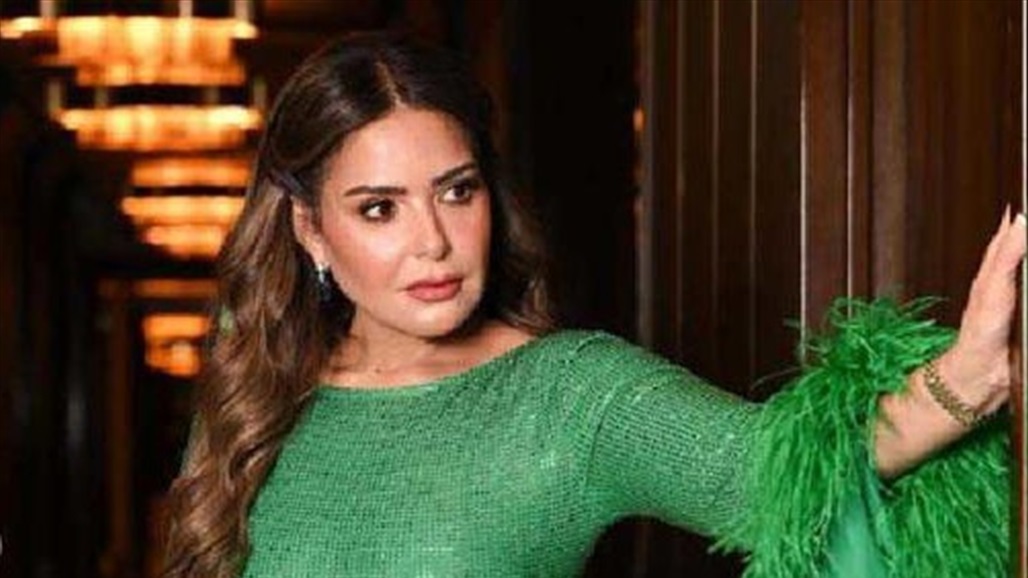 صابرين تكشف سر جمالها... &quot;أتناول الكراعين&quot;!