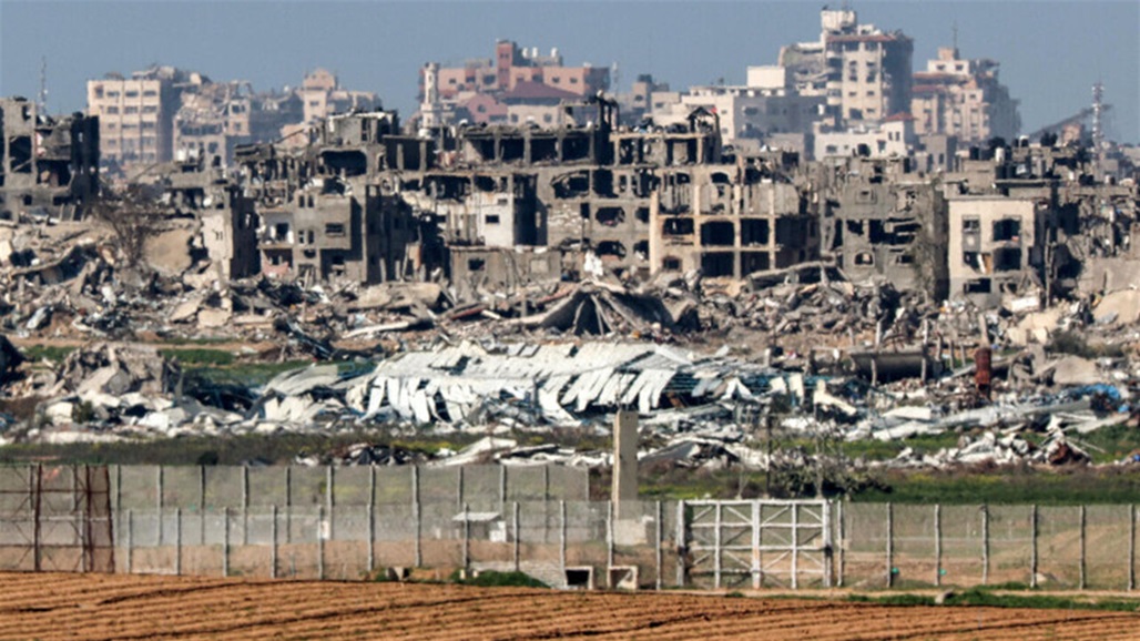 ​في غزة.. الأهالي يتمسكون بـ"الدليل الأخير" بحثا عن الجثث