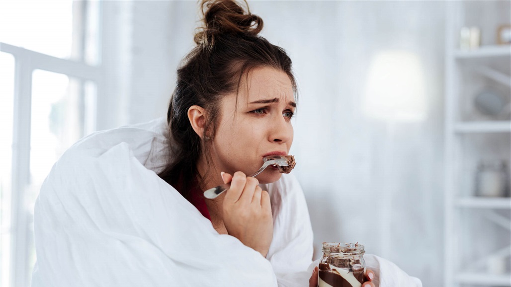 &quot;الأكل الواعي&quot; بعد رمضان.. كيف تدرّب دماغك على مقاومة الإفراط؟